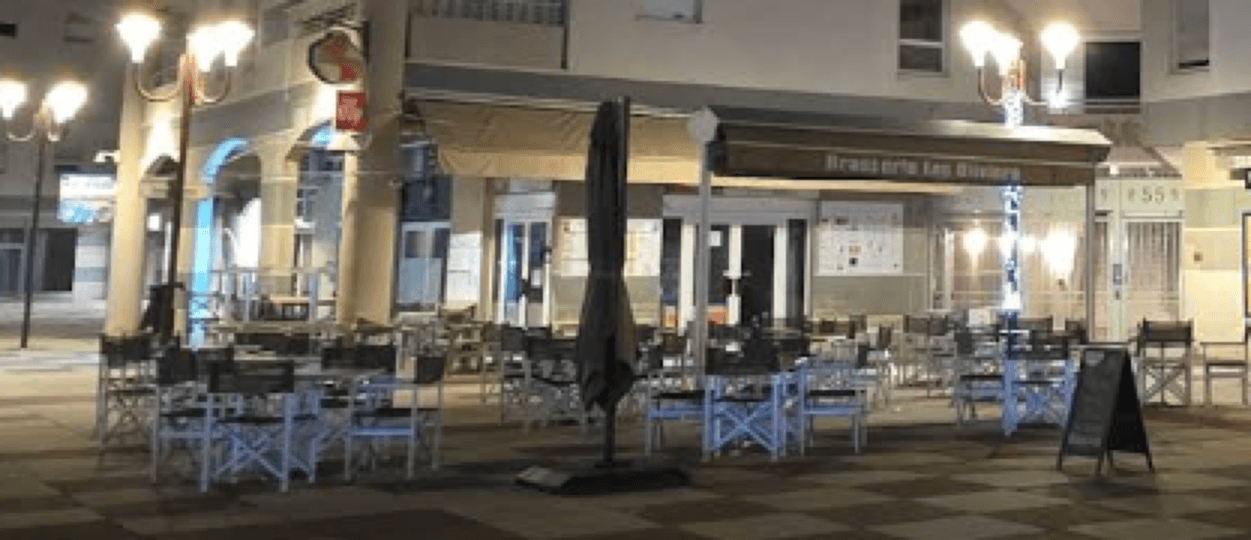 Brasserie Les Oliviers le soir